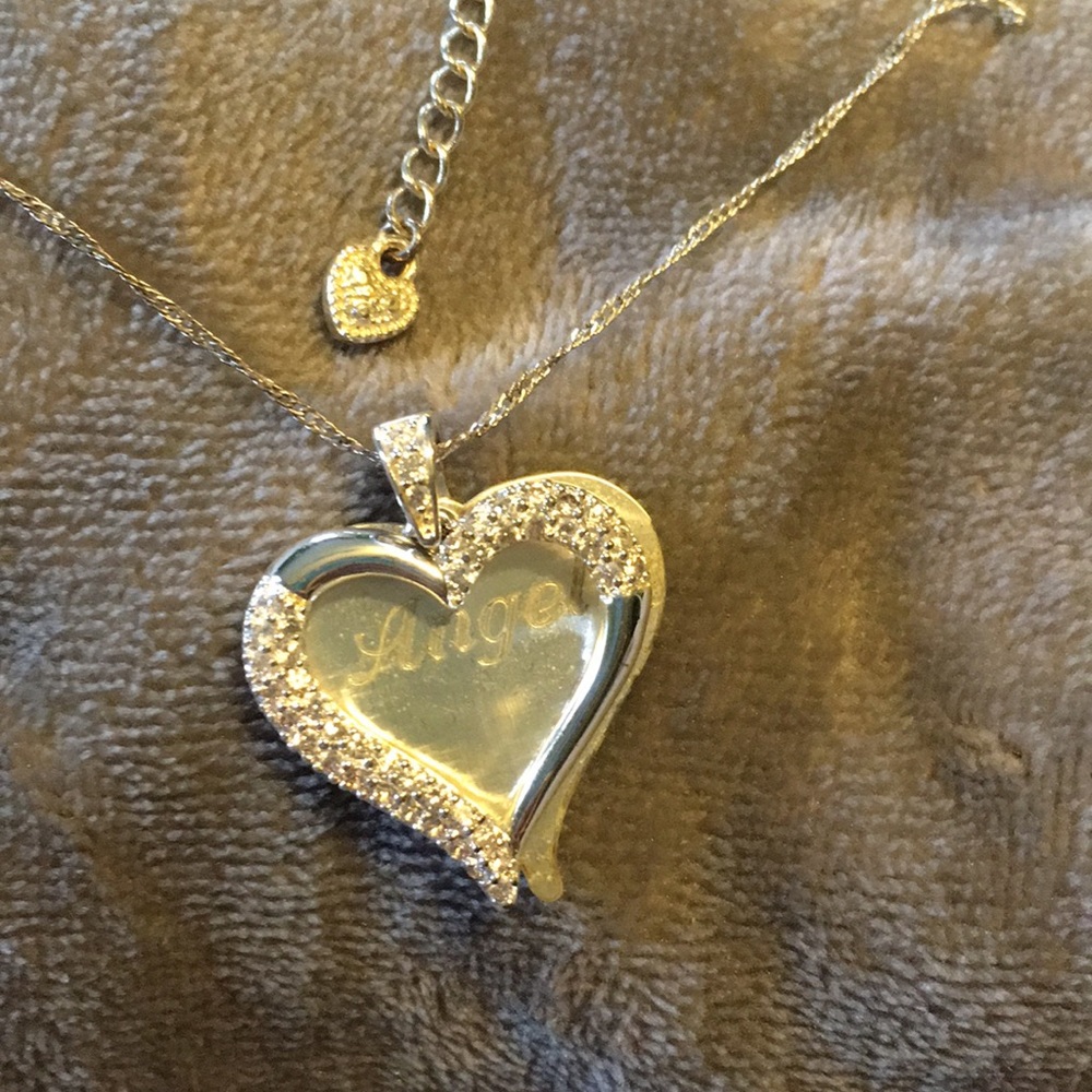 Beautiful ‘Angel’ Necklace - Picture 3 of 5